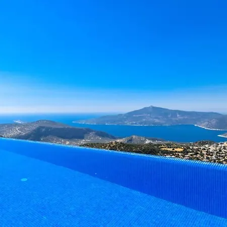 Villa Focus